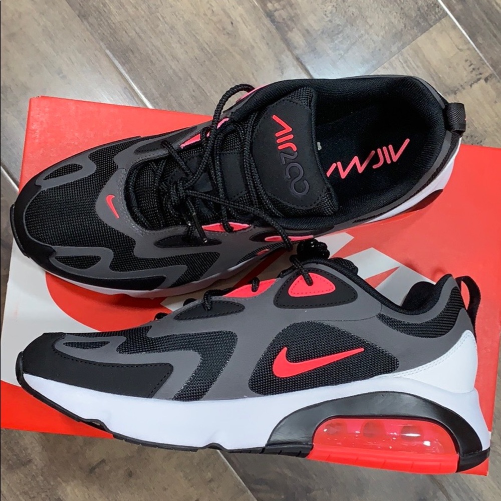 NIKE AIR MAX 200 Thunder Grey/Hot Punch-Black
NWT - Picture 2 of 16